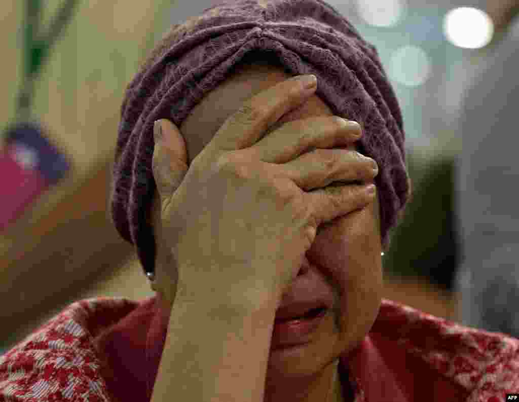 67-річна жителька Малайзії плаче&nbsp;&ndash; на борту &laquo;Боїнгу-777&raquo; була її сестра