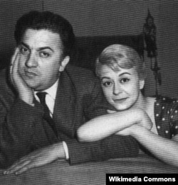 Federico Fellini və arvadı Giulietta Masina.