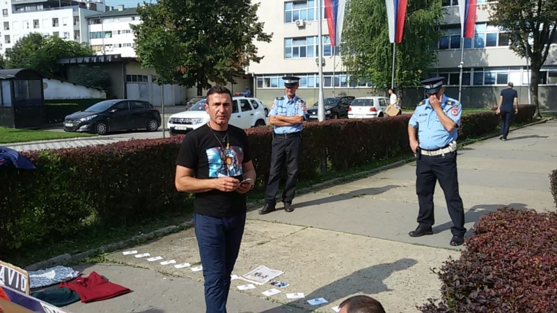 Bosnianyň serb polisiýasy protestleriň liderini tussag etdi