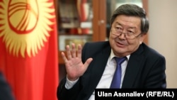 Жанторо Сатыбалдиев в бытность премьер-министром Кыргызстана.