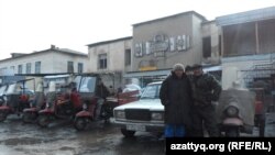 Центральный рынок в городе Арысь. Южно-Казахстанская область. Иллюстративное фото.