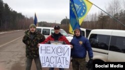 У Житомирській області активісти блокують проїзд вантажівок із російськими номерами