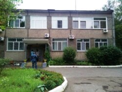Балалар үйі. Көрнекі сурет.