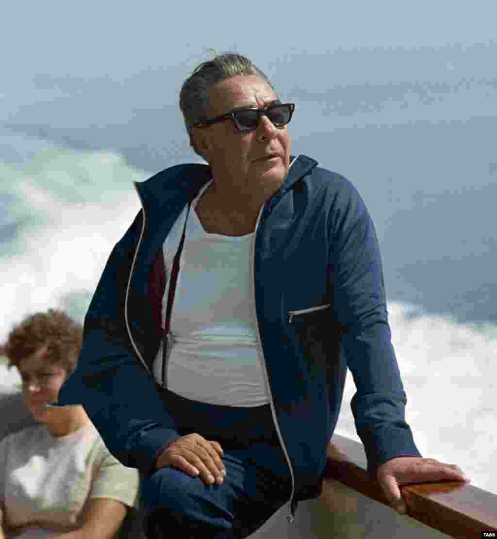 Russia - Soviet leader Leonid Brezhnev during vacation in Crimea, 01Aug1971 - rob2007