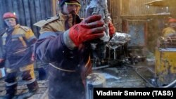 Робота бурової установки в Росії