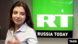 Russia Today (RT) телеарнасының бас редакторы Маргарита Симонян. 8 қараша 2005 жыл.