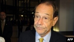 EU foreign -policy chief Javier Solana speaks to journalists in Brussels ahead of the summit.
