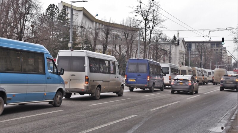 Protest al șoferilor nemulțumiți de scumpirea carburanților, la Chișinău