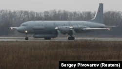A Russian Il-20 reconnaissance aircraft (file photo)