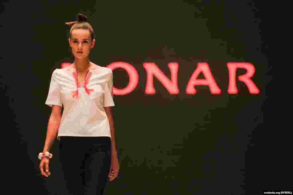 Брэнд “Honar” дэбютаваў на  “Belarus fashion week”. 13 лістапада 2014 г.