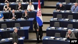 Хрватското знаме во Европскиот парламент.