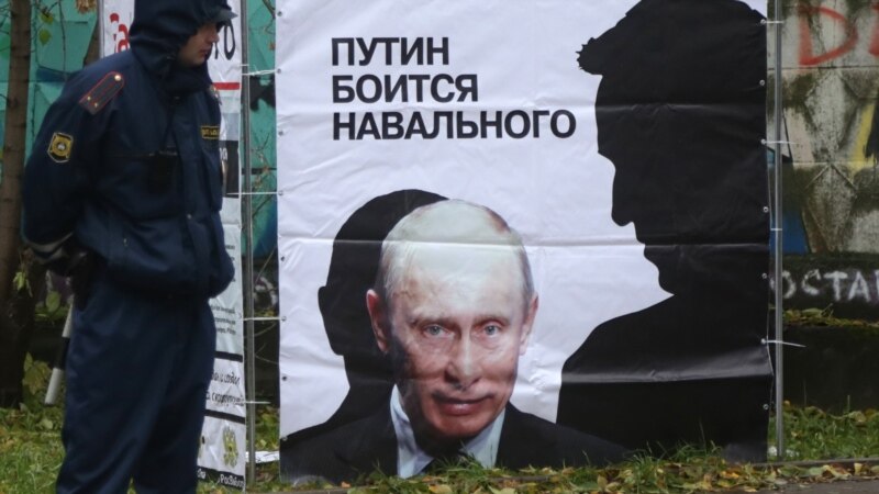 "Мы не террористы". Иван Жданов о блокировке счетов сторонникам Навального