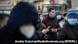Наприкінці березня низка ЗМІ поширили орієнтовний прогноз кількості інфікованих коронавірусом людей в Україні, яка могла сягнути 22 мільйонів осіб