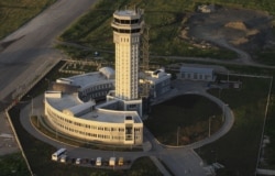 Донецький аеропорт у 2012 році