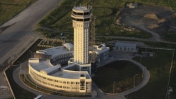 Довоенное фото. Донецкий аэропорт, 27 июня 2012 года