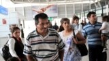 Romi expulzați din Franța în aeroportul de la Sofia