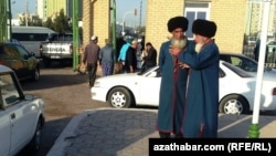 Türkmen ýaşulylary. Aşgabat (arhiw suraty).