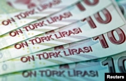 Lira turke.