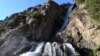 Часть ущелья Кора, в котором находится водопад Бурханбулак.