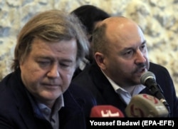 Режиссер Иван Болотников (справа) и владелец компании Proline Film Андрей Сигле в Дамаске, 28 января 2018 года