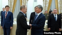 Владимир Путин и Алмазбек Атамбаев. 