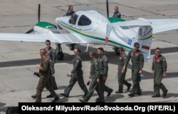 Жінки в екіпажі P-8 Poseidon. На «Сі Бризі-2017» в липні американський патрульний протичовновий літак вперше піднявся в українське небо.