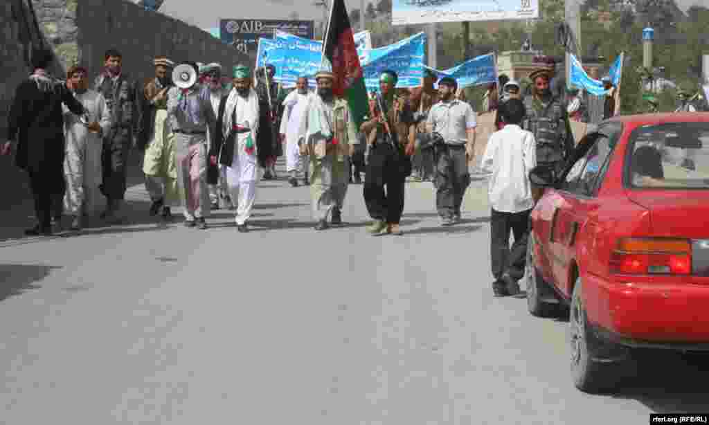 Afghanistan - Demonstration against rocket attack from Pakistan on eastern provinces, 16 September 2012 