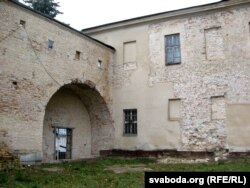 Былы замак Баторыя сёньня