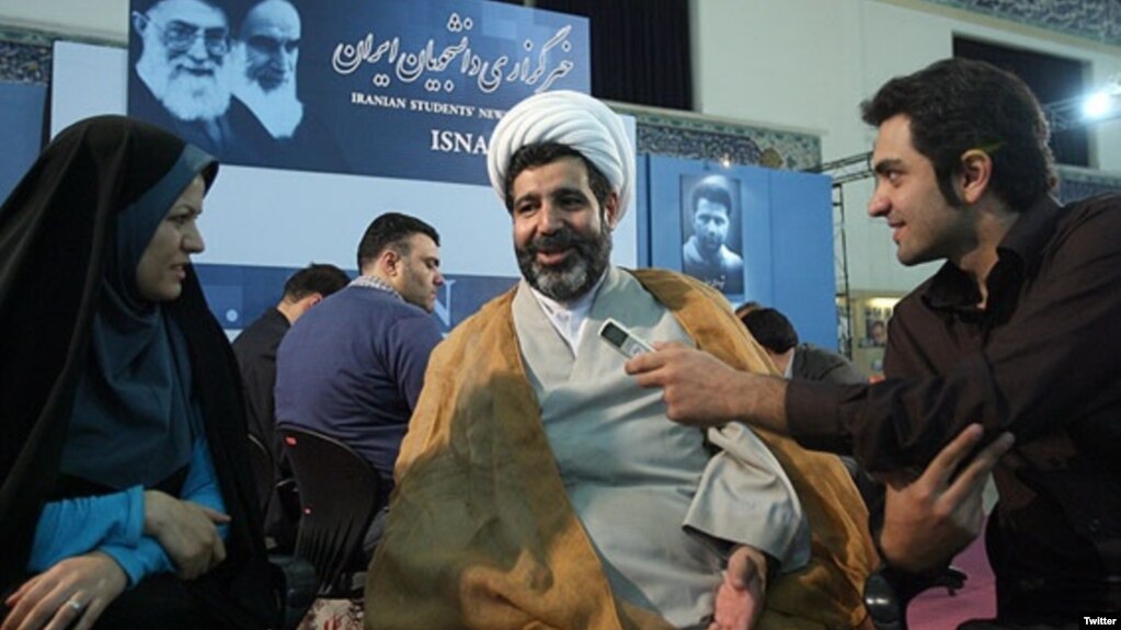 Gholamreza Mansouri, a prosecutor known for ordering the mass arrest of journalists in 2013, took 500,000 in bribes and fled the country.