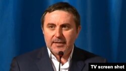 Crimea -- Lenur Islyamov, Crimean Tatar businessman, owner of ATR TV channel, speaking at Crimean Tatar Kurultay session, Bakhchisaray, 29Mar2014