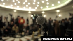 Najviše SLAPP tužbi stiže novinarima i organizacijama civilnog društva u Srbiji