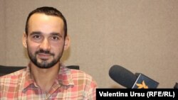 Expertul Artur Gurău în studioul Europei Libere la Chișinău