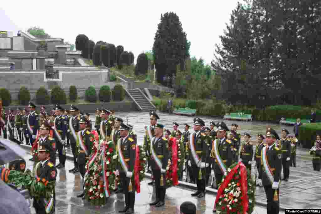 Празднование Дня Победы в г.Душанбе. Таджикистан. 9 мая 2011 г.