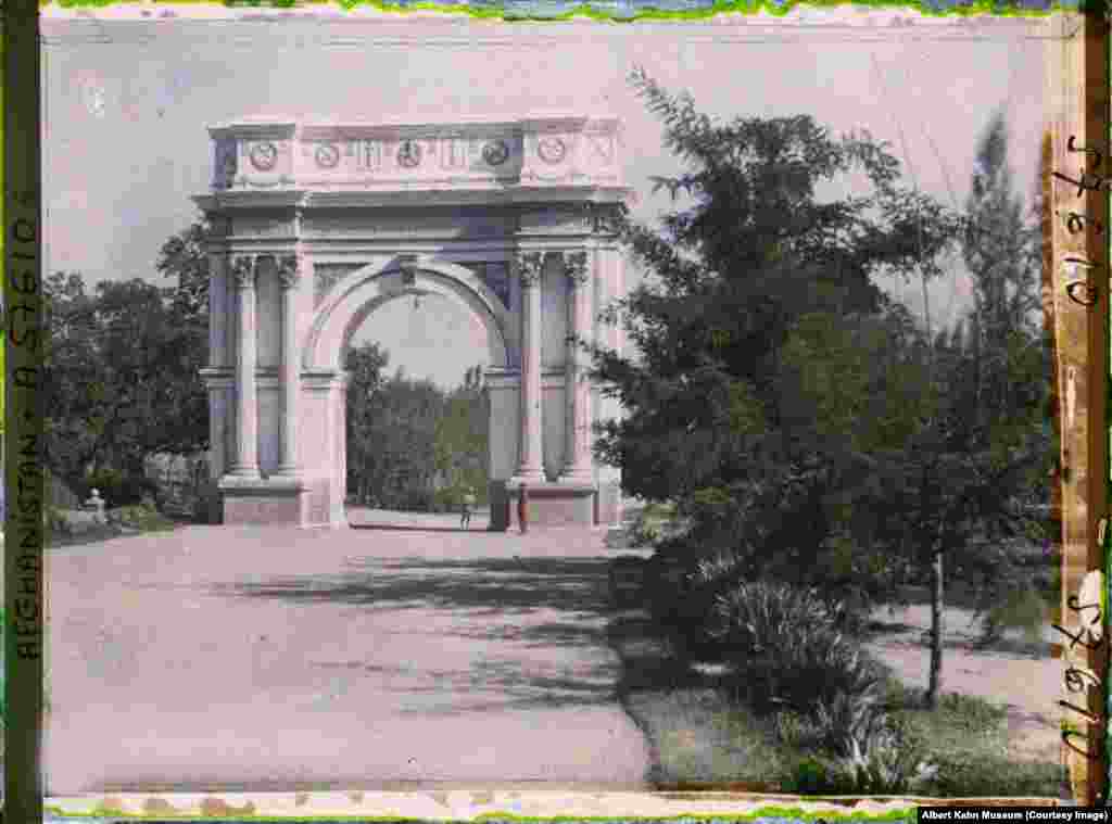 A triumphal arch in the Paghman gardens near Kabul. The arch commemorates the victims of the 1919 war against the British, which is known in Afghanistan as the War of Independence. The top of the structure was blasted off during fighting in the Soviet-Afghan war in the 1980s but has since been restored.