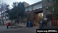 Кримський електротехнічний завод «Сатурн» на Камишовому шосе в Севастополі