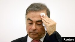 کارلوس غصن لبنانیتبار و متولد برزیل است.