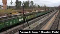 Железная дорога в Ленинградской области (Иллюстративное фото)