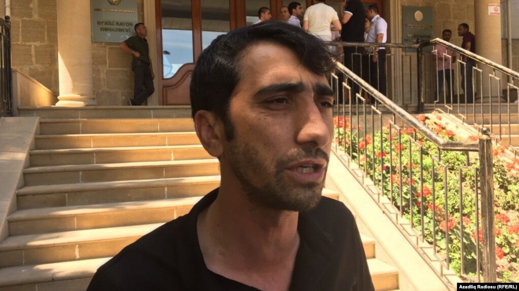 Jurnalistin işi ona 8 il cəza kəsən məhkəməyə qaytarıldı
