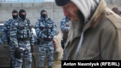 Российские силовики на заседании «Крымской солидарности». Судак, 27 января 2018 года