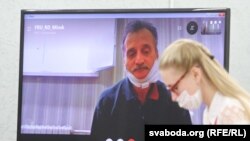Олега Груздилович на заседании суда по видеосвязи