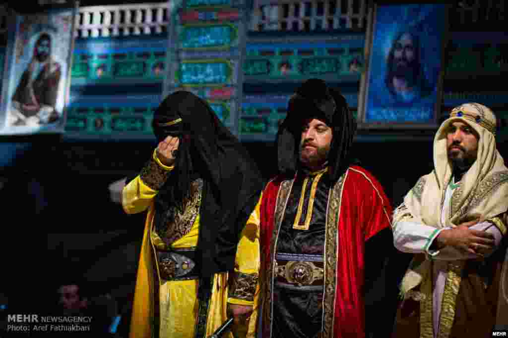 مراسم تعزیه خوانی در حسینیه اعظم برغان