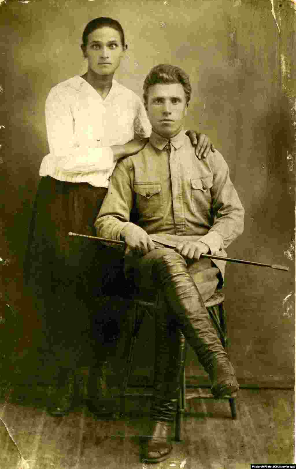 Батьки патріарха Філарета: Меланія і Антон. Світлина 1920-х років