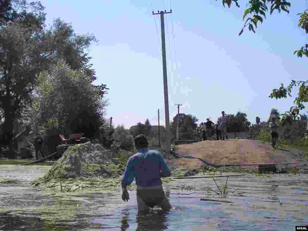 повінь, паводок