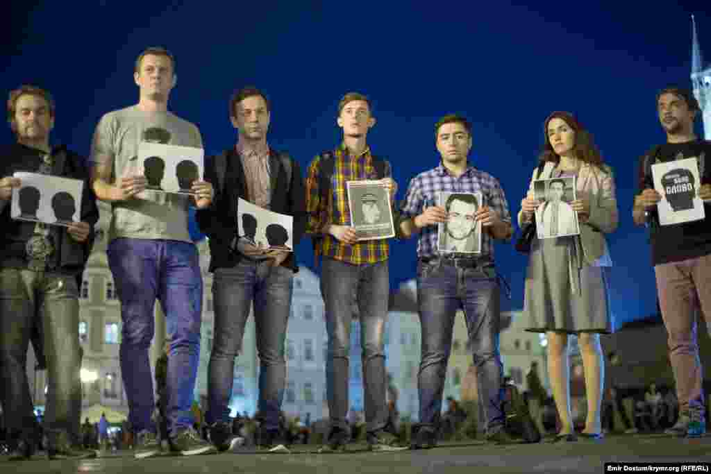 У Празі кримські журналісти вшанували пам'ять Гонгадзе, 16 вересня2015