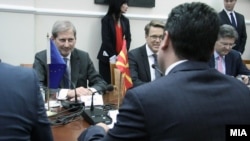 ЕврокомесаротЈоханес Хан и европратеници Иво Вајгл, Едвард Кукан и Кнут Флекенштајн во посета на Македонија 