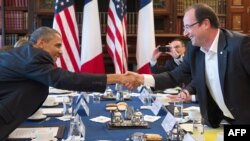  Barack Obama dhe Francois Hollande 