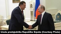 Milorad Dodik član Predsjedništva BiH i lider vodeće partije u entitetu Republika Srpska, prilikom susreta sa Vladimirom Putinom, predsjednikom Rusije, u Moskvi 22. septembra 2016. 