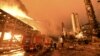 Пожар на нефтехимическом заводе в Китае (архивное фото) 