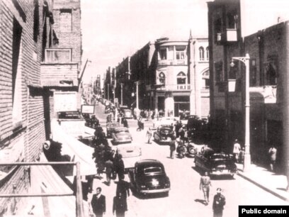 خیابان لاله‌زار در دهه بیست خورشیدی