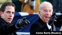  Joe Biden și fiul său Hunter (imagine de arhivă)